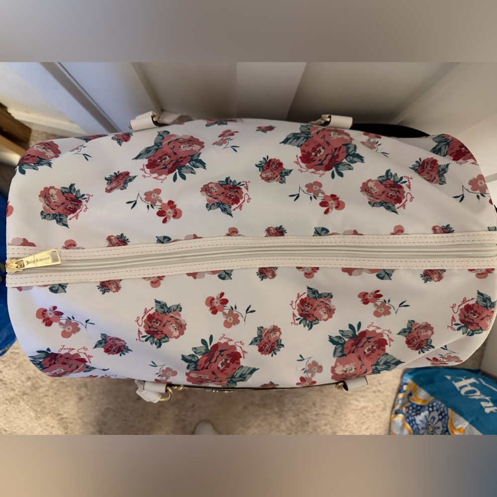 Juicy Couture Limited Edition Floral Extra Large Weekender Travel Gym Duffel Bag - Picture 10 of 11